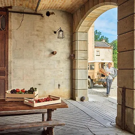 Chateau De Sibra 3* Lagarde (Ariege)