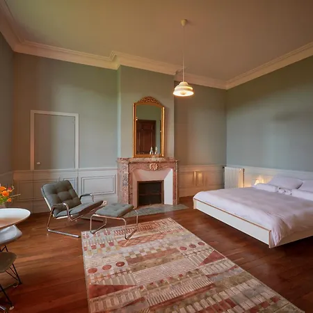 Chateau De Sibra Bed and breakfast