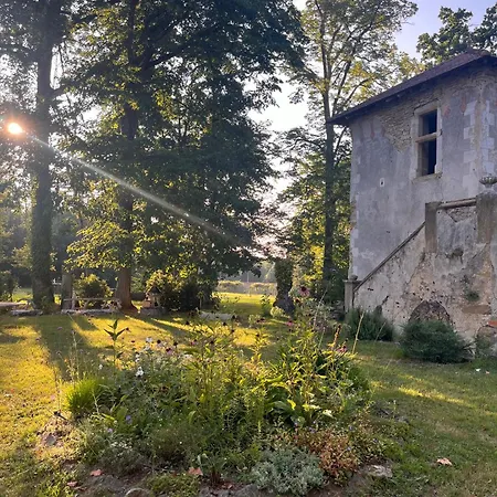Chateau De Sibra Frühstückspension Lagarde (Ariege)