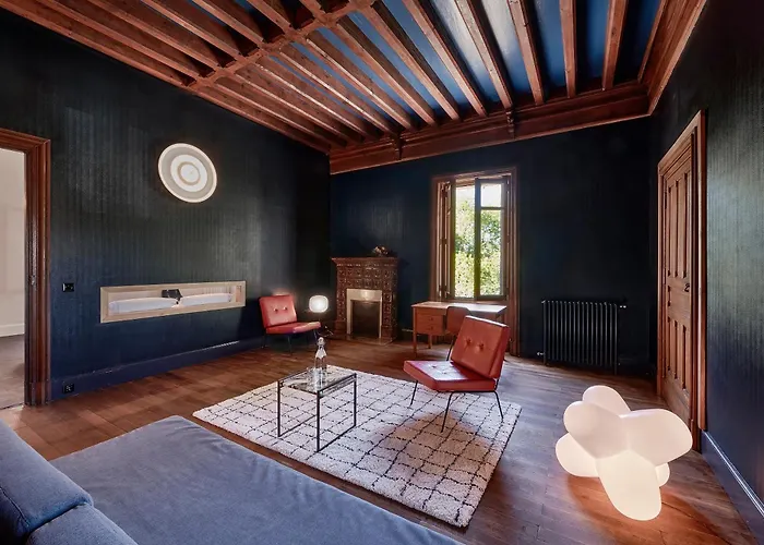 Chateau De Sibra 3* Lagarde (Ariege)