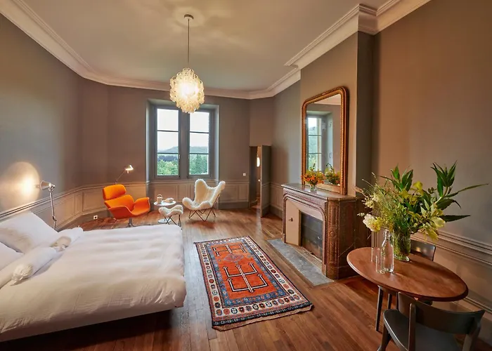 Chateau De Sibra 3* Lagarde (Ariege)